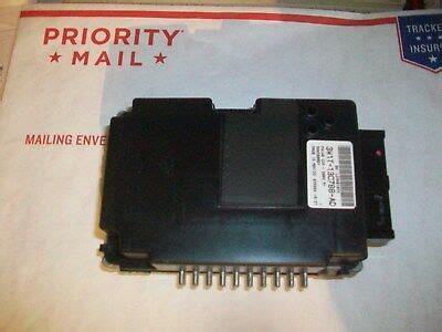 Ford Senior Master Technic. . 2003 lincoln town car lighting control module problems